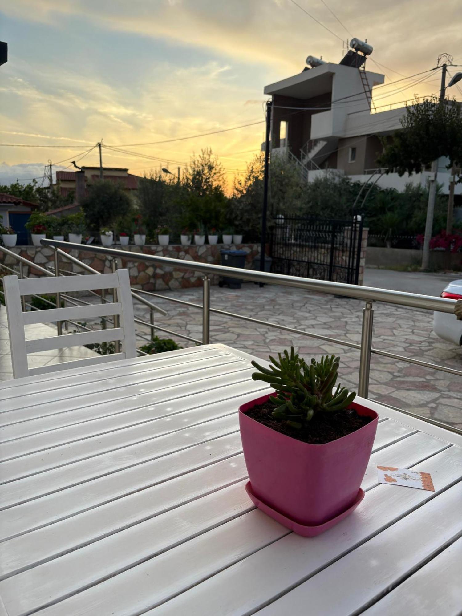 Xhonis Apartments Ksamil Exterior foto